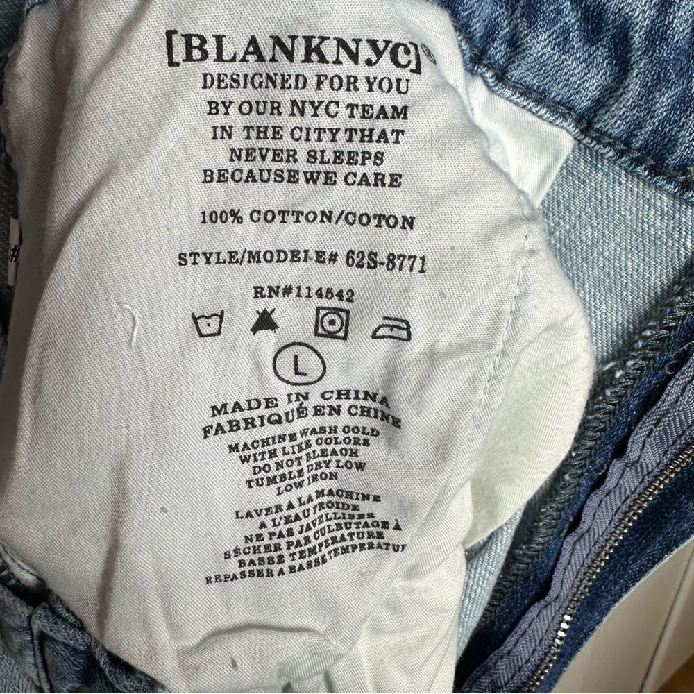 Blank NYC Washed Denim Romper Women's Size Large NWT - Picture 10 of 10